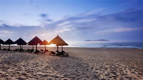 现代家庭火锅店设计