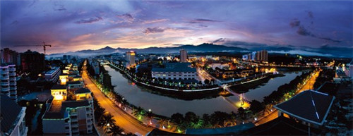 汉堡店加盟费用具体是多少，汉堡购物超市加盟费多少